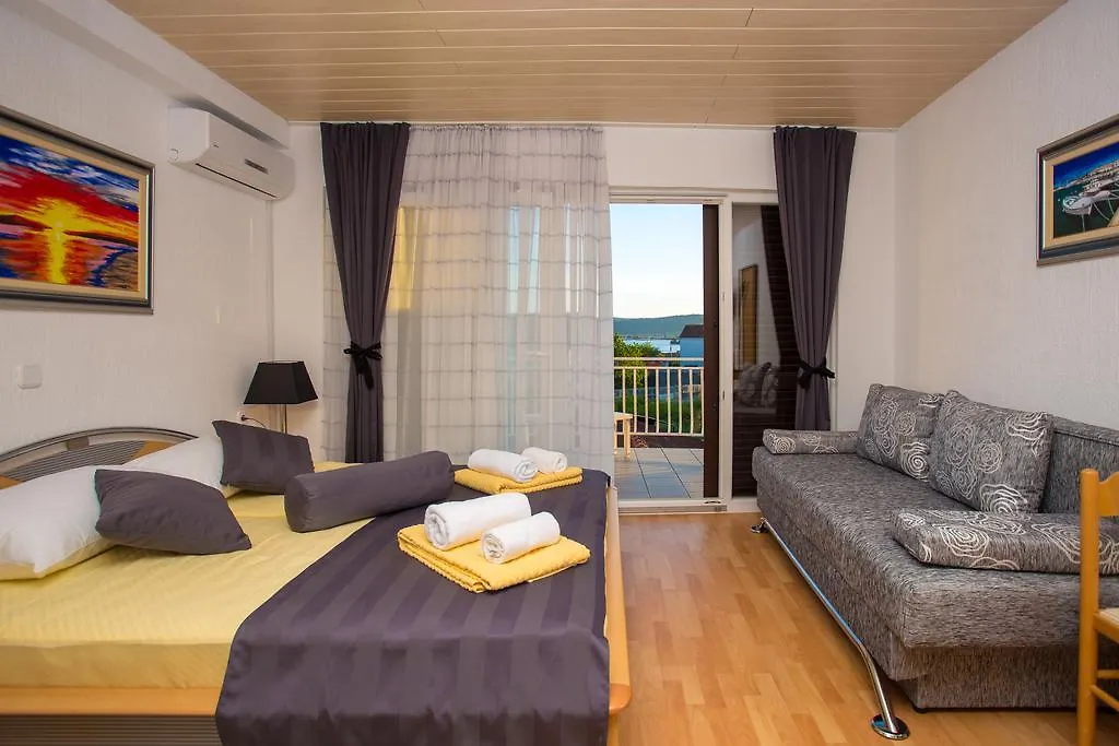 Vendégház Lanterna Rooms Turanj