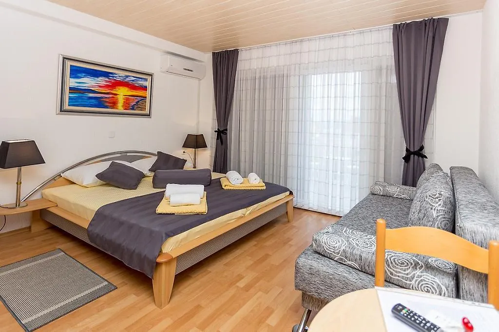 Lanterna Rooms Turanj Horvátország