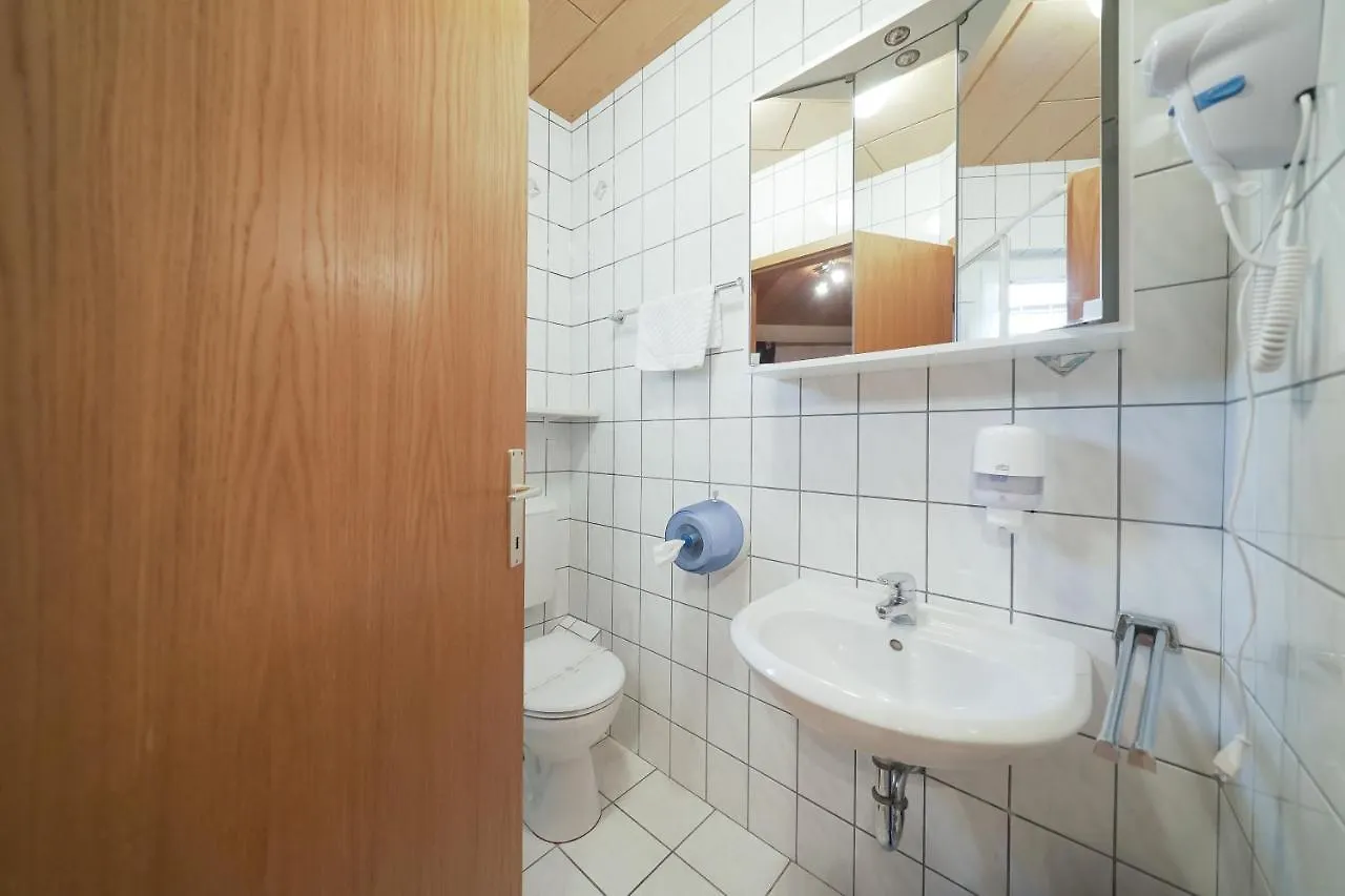 Lanterna Rooms Turanj 3*,
